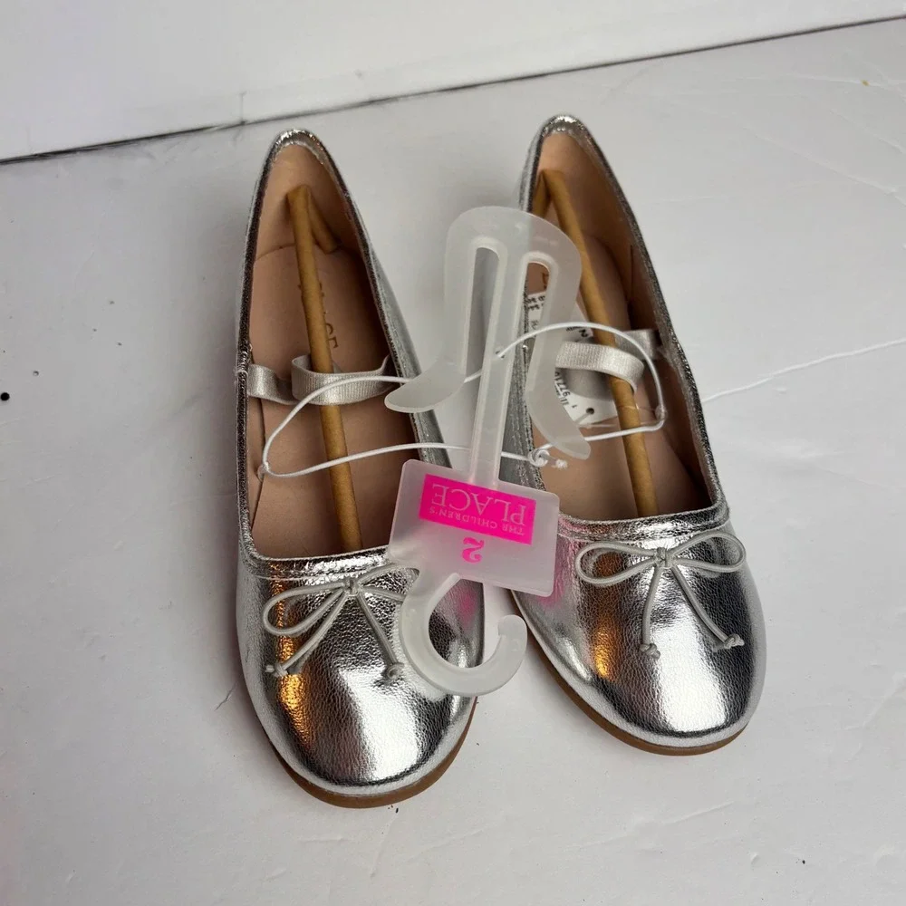 The Childrens Place Silver Metallic Ballet Flats Size 2 Dress Shoes Princess NWT